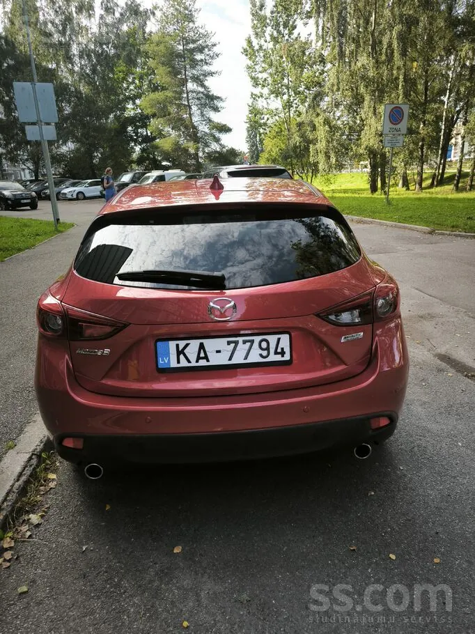 Mazda Mazda3 2015 photo 4