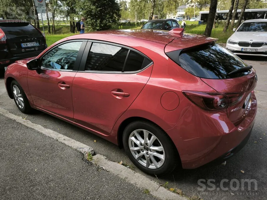 Mazda Mazda3 2015 photo 3