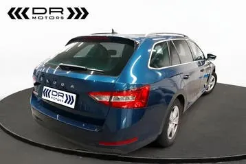 Skoda Superb 2022 photo 2