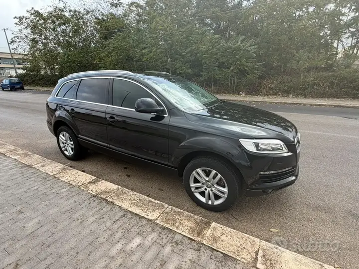 Audi Q7 2008 photo 2