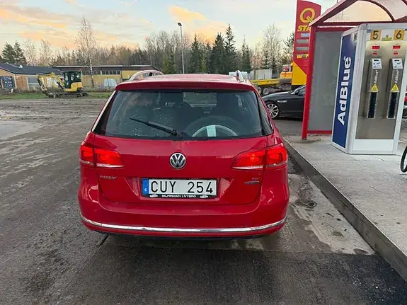 Volkswagen Passat 2012 photo 3
