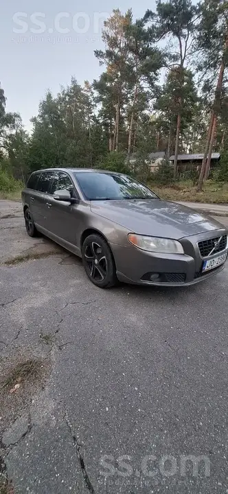 Volvo V70 2008 photo 3