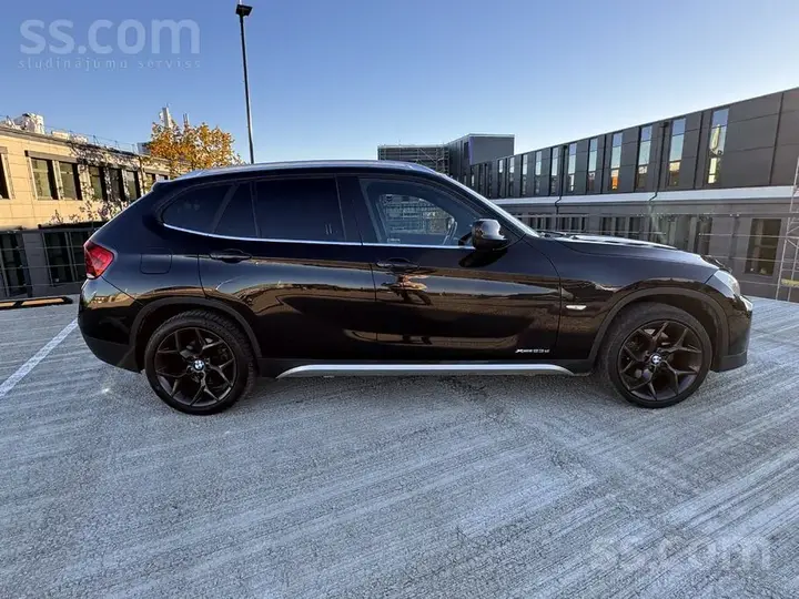BMW X1 2011 photo 4