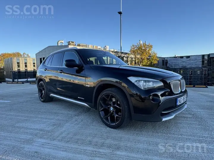 BMW X1 2011 photo 3