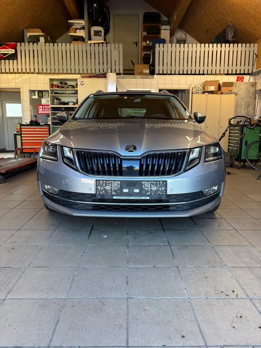 Skoda Octavia 2018 photo 3