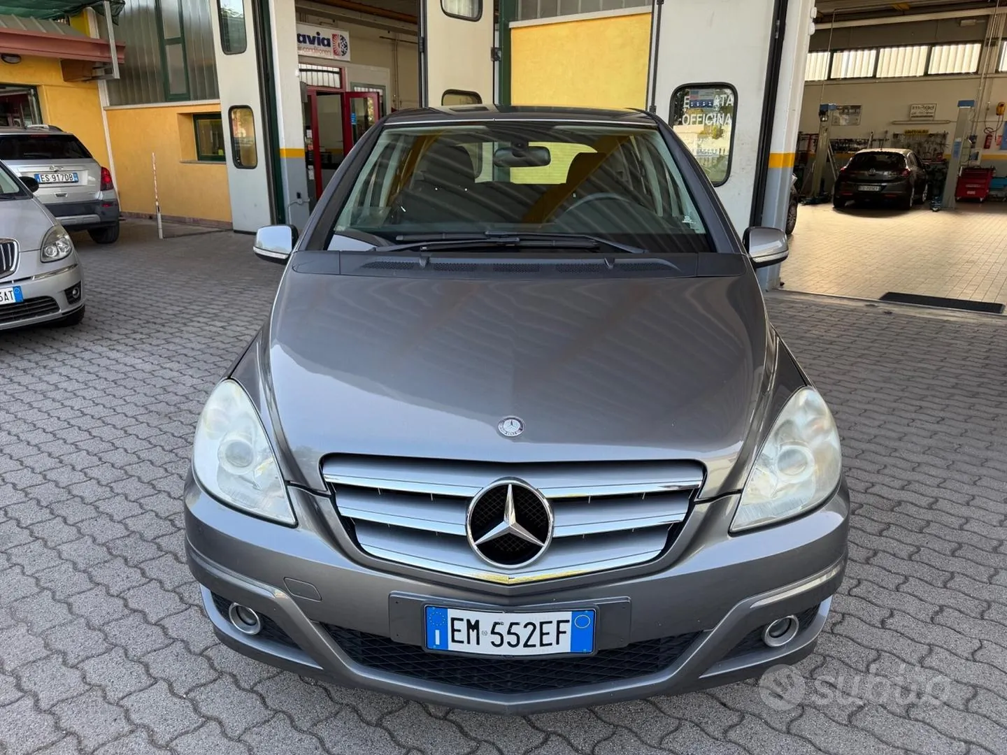 Mercedes-Benz A 160 Elegance 2010 photo 2
