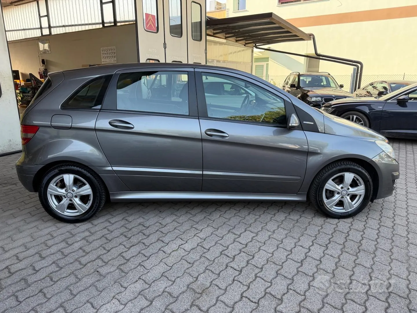 Mercedes-Benz A 160 Elegance 2010 photo 5