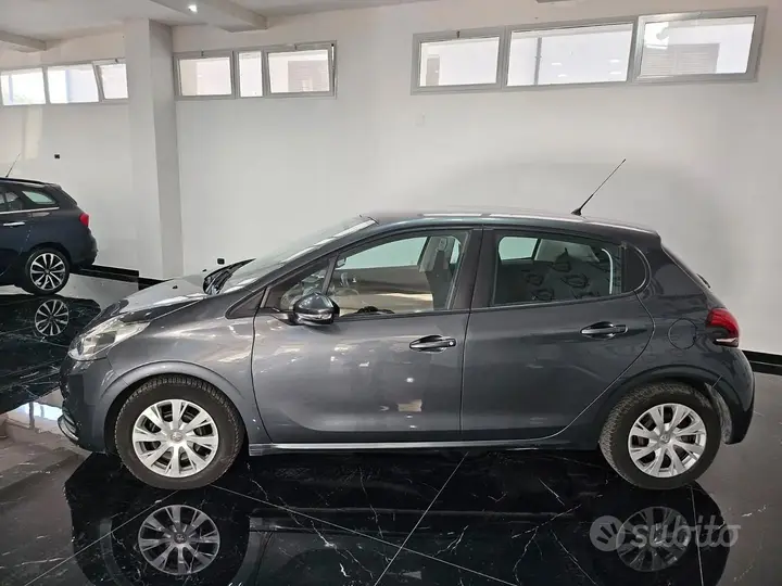 Peugeot 208 2016 photo 4