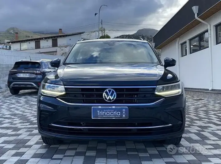 Volkswagen Tiguan 2022 photo 2
