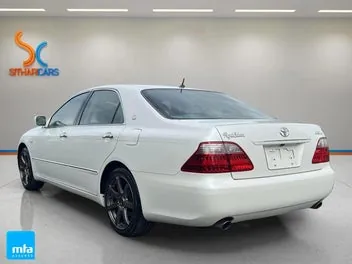 Toyota Crown 2006 photo 3