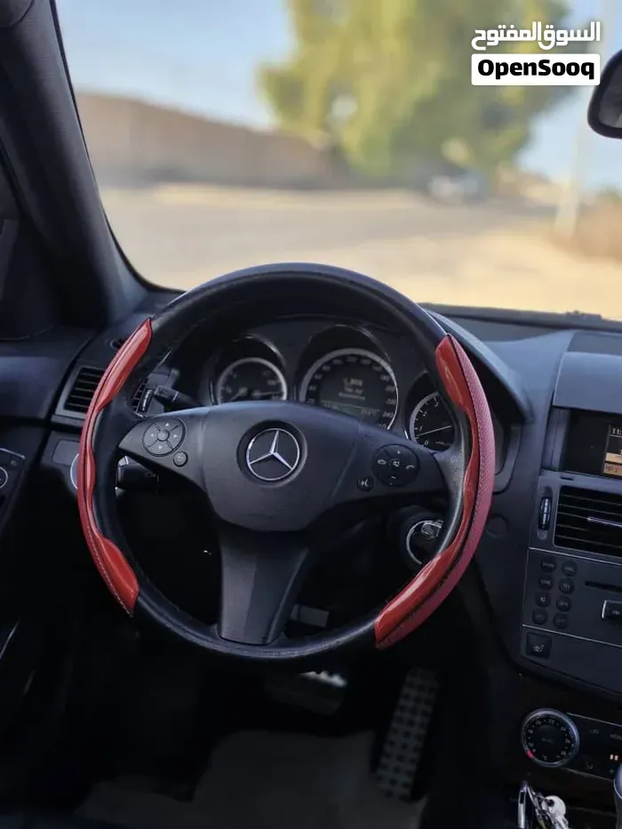 Mercedes-Benz C-Class 2010 photo 3