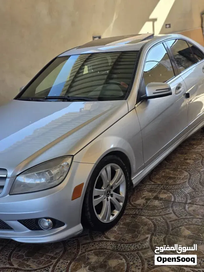 Mercedes-Benz C-Class 2010 photo 4