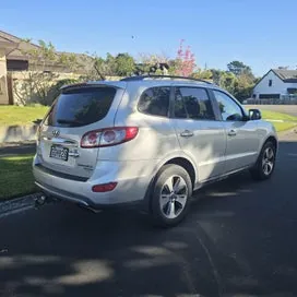 Hyundai Santa Fe 2012 photo 4