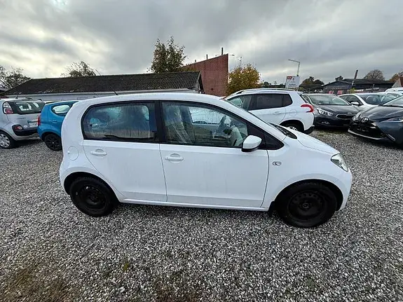 Volkswagen Up 2013 photo 4