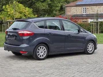 Ford C-Max 2011 photo 4