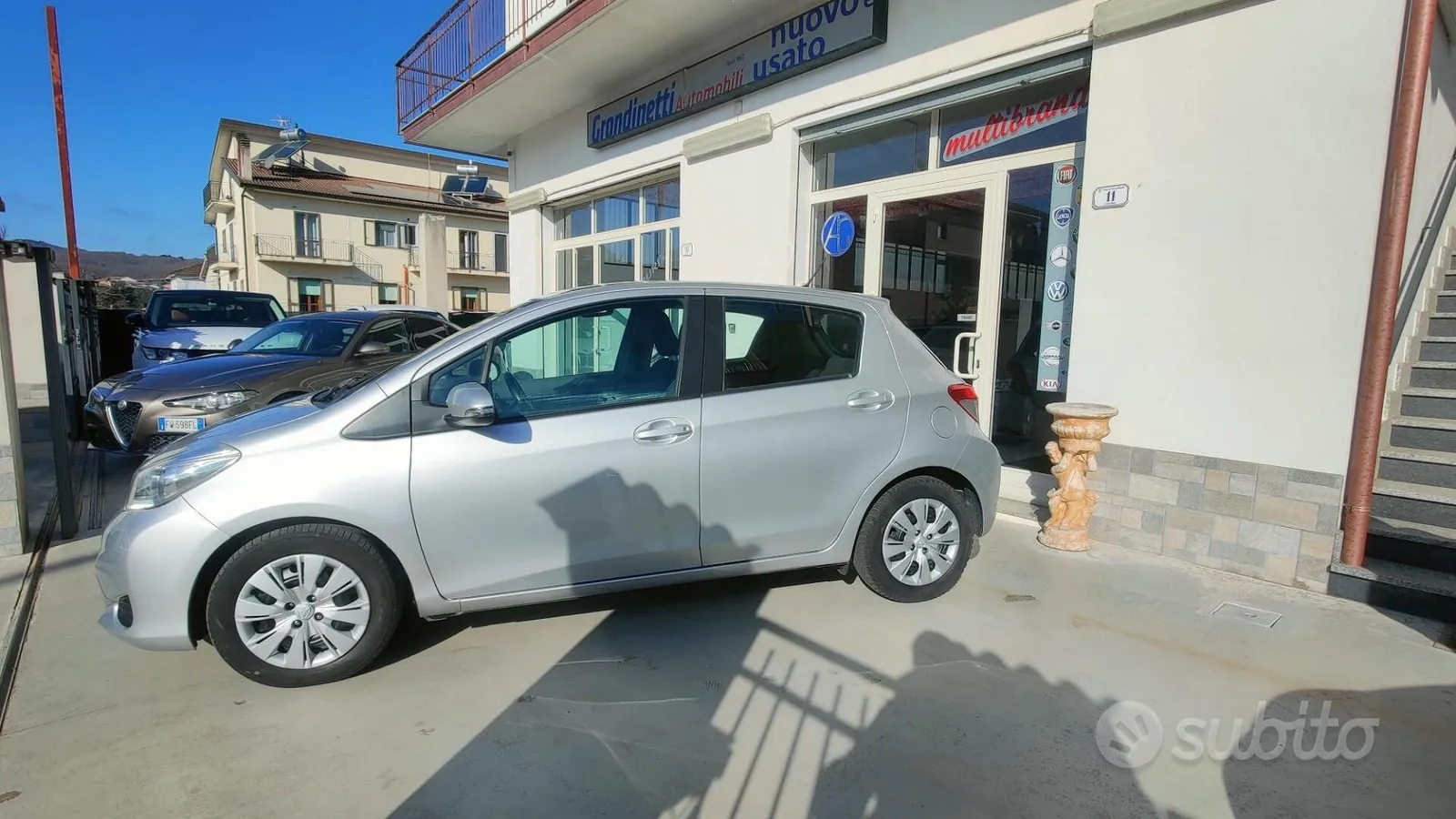 Toyota Yaris 2013 photo 3