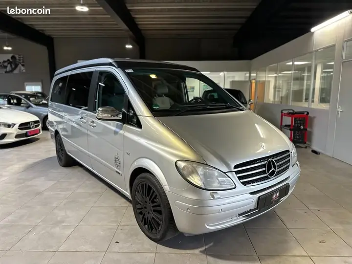 Mercedes-Benz Viano 2009 photo 2