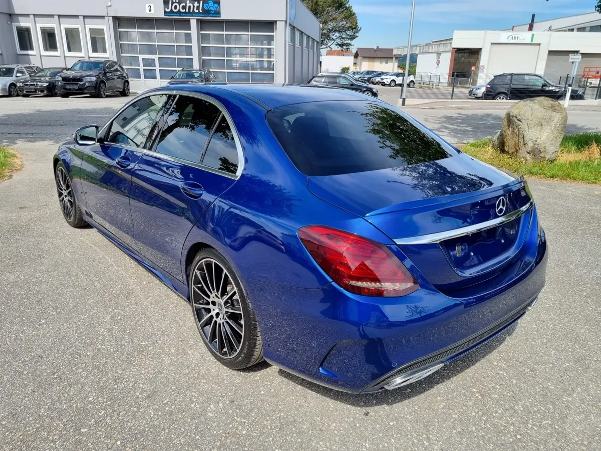 Mercedes-Benz C-Class 2017 photo 3