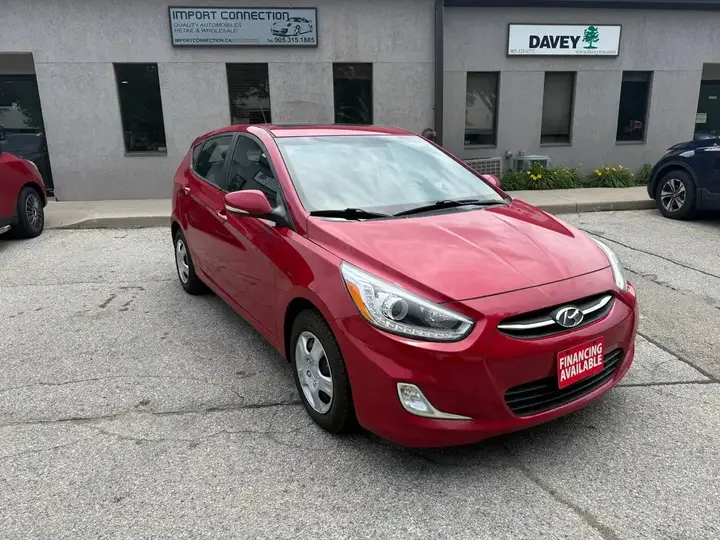 Hyundai Accent 2015 photo 3