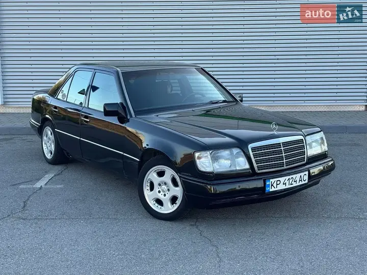 Mercedes-Benz E-Class 1994 photo 5