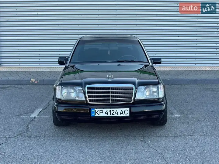 Mercedes-Benz E-Class 1994 photo 3