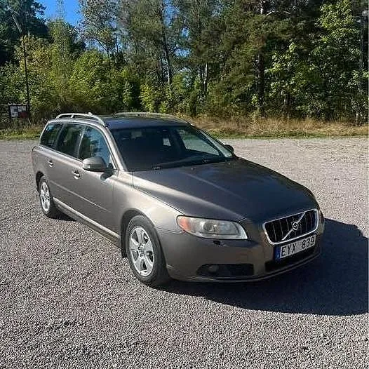Volvo V70 2008 photo 2