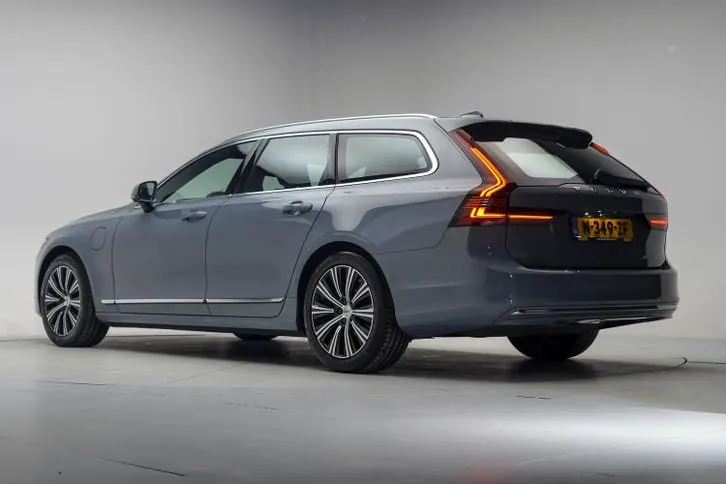 Volvo V90 2022 photo 3