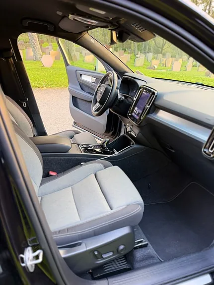 Volvo Xc40 2024 photo 2