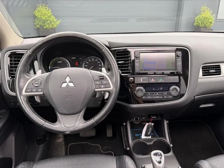 Mitsubishi Outlander 2015 photo 3