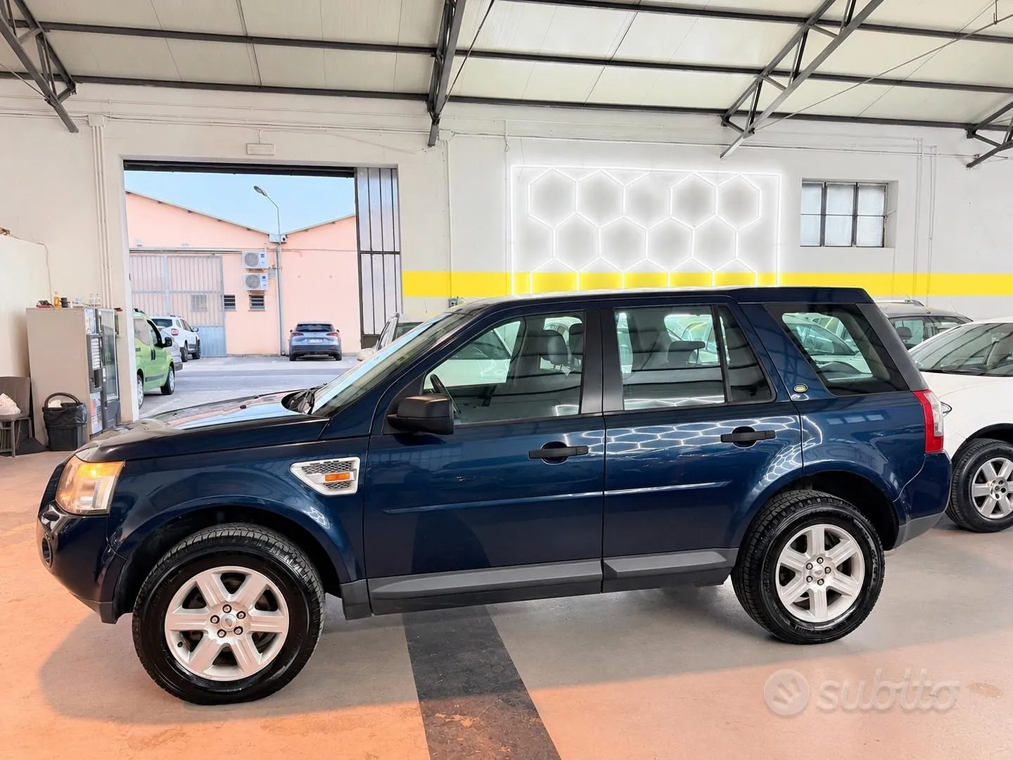 Land Rover Freelander 2008 photo 5