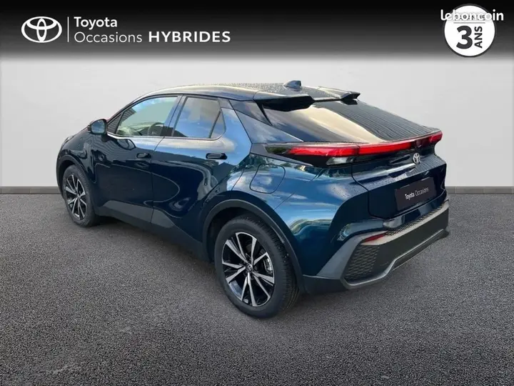 Toyota C-Hr 2025 photo 2