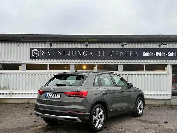 Audi Q3 2022 photo 3