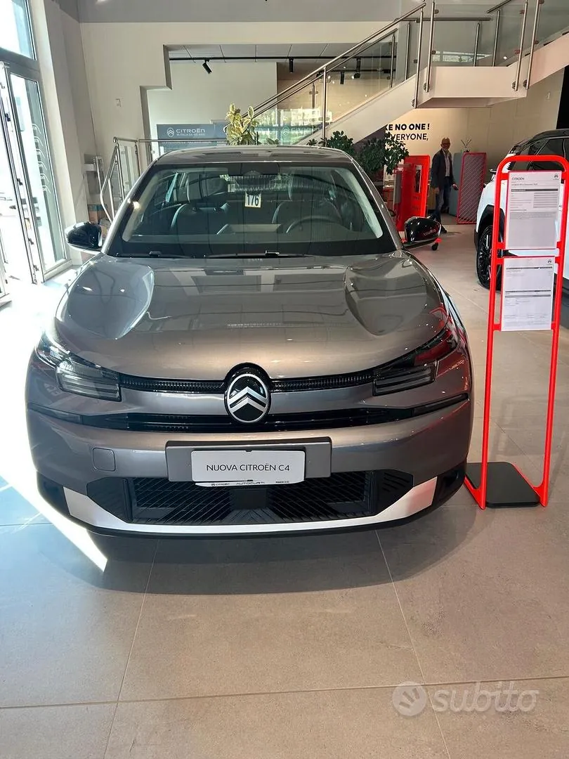 Citroen C4 photo 2