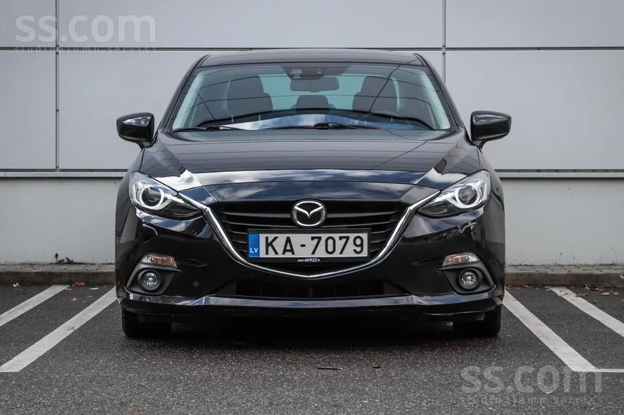 Mazda Mazda3 2015 photo 2