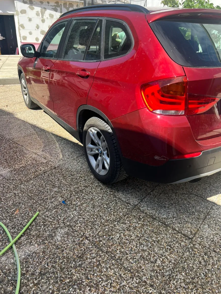 BMW X1 2011 photo 2