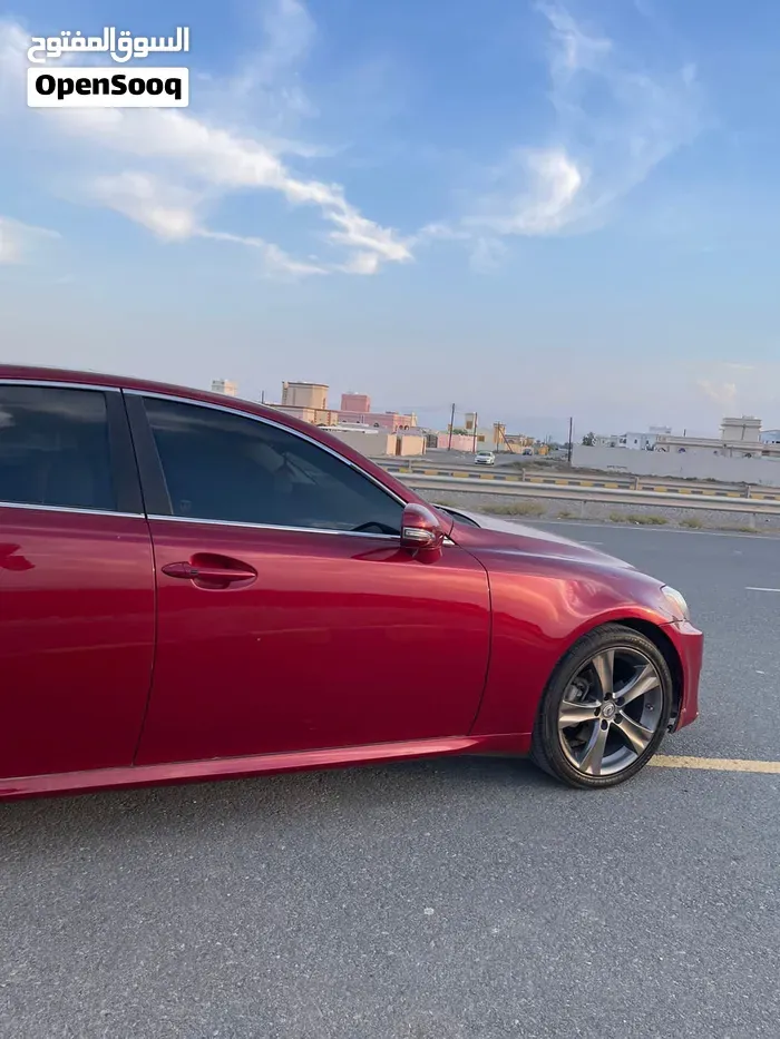 Lexus Is 250 2011 photo 2