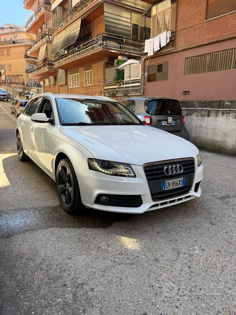 Audi A4 Avant 2012 photo 4