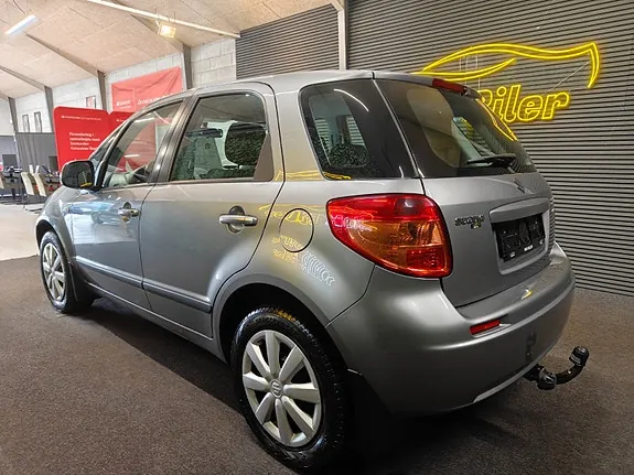 Suzuki Sx4 2010 photo 3