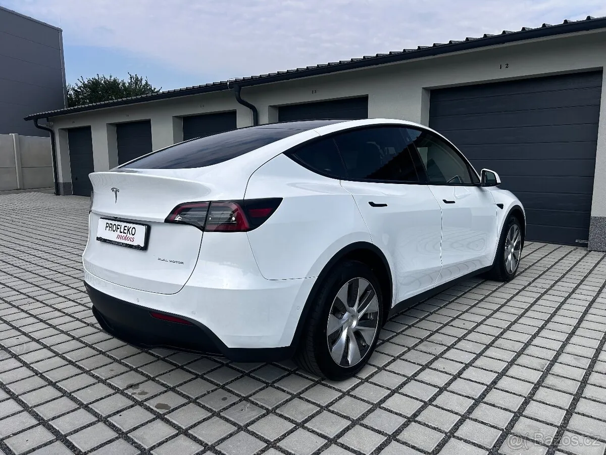 Tesla Model Y 2022 photo 3