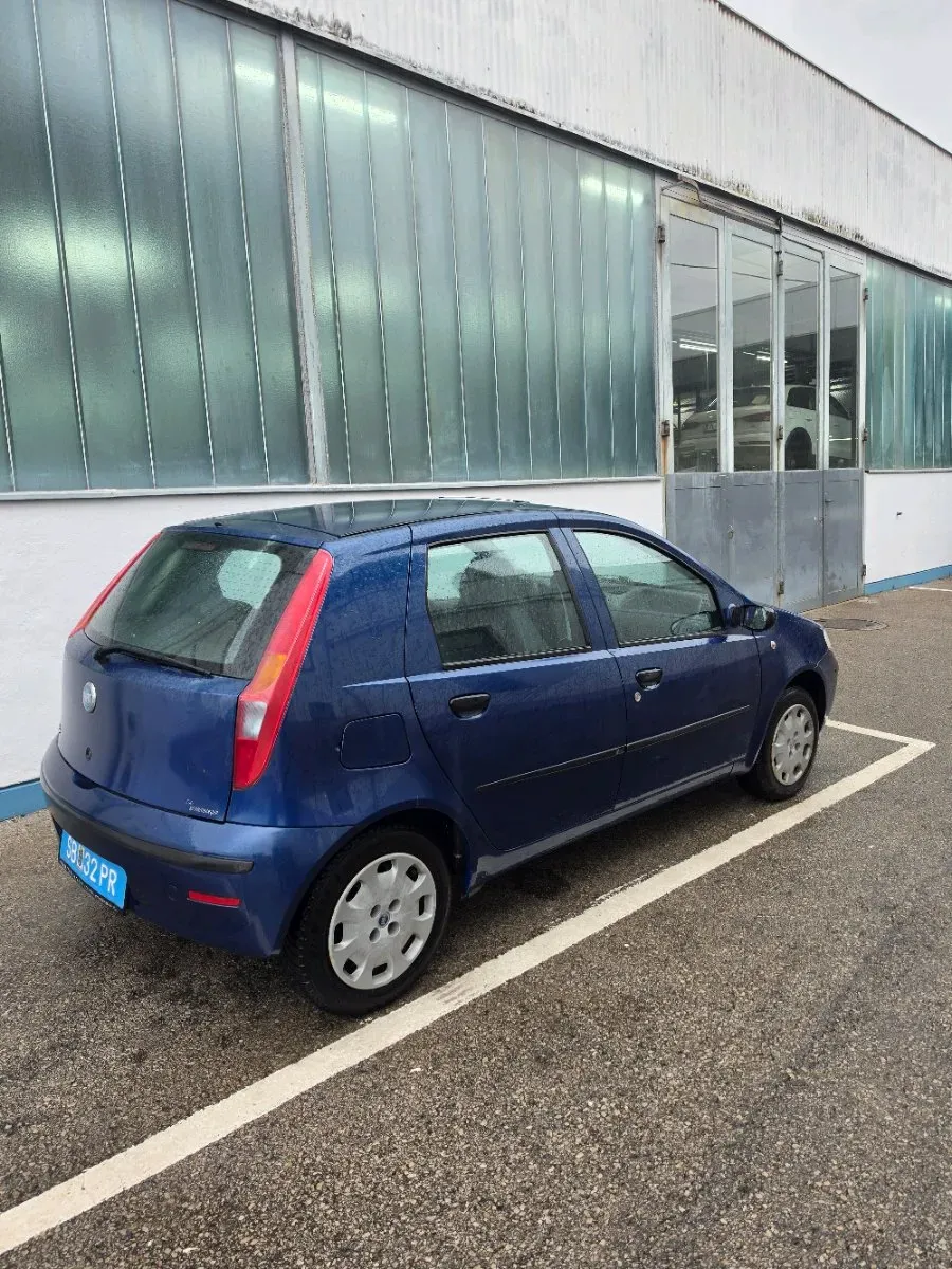 Fiat Punto 2004 photo 3