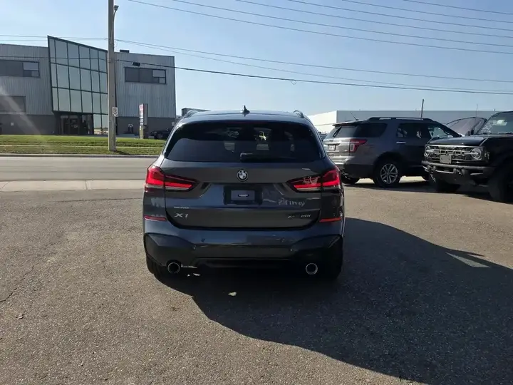 BMW X1 2021 photo 5