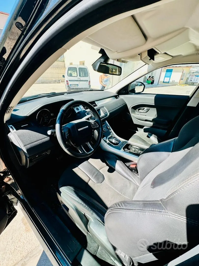 Land Rover Range Rover Evoque 2014 photo 5