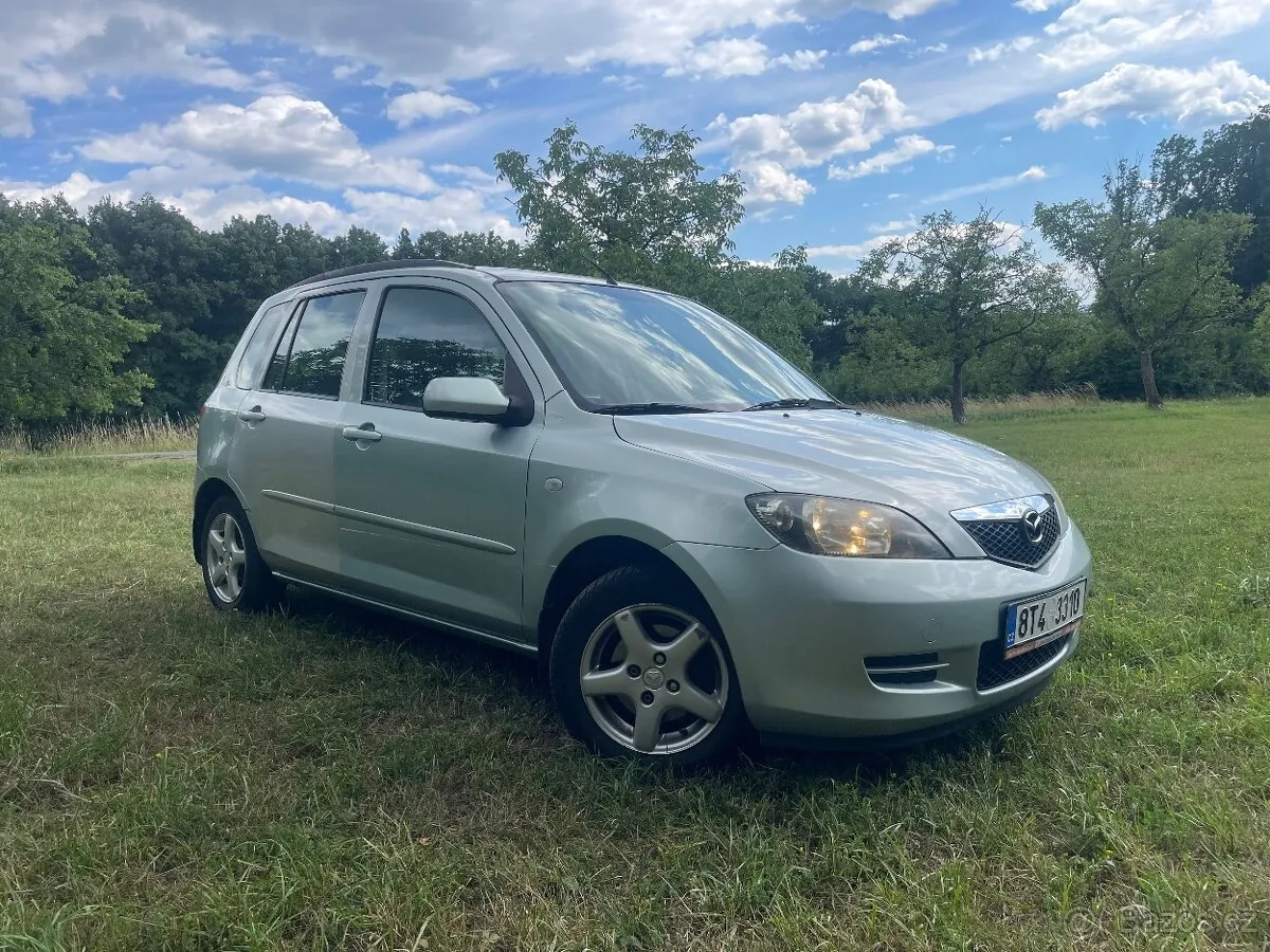 Mazda 2 2004 photo 5