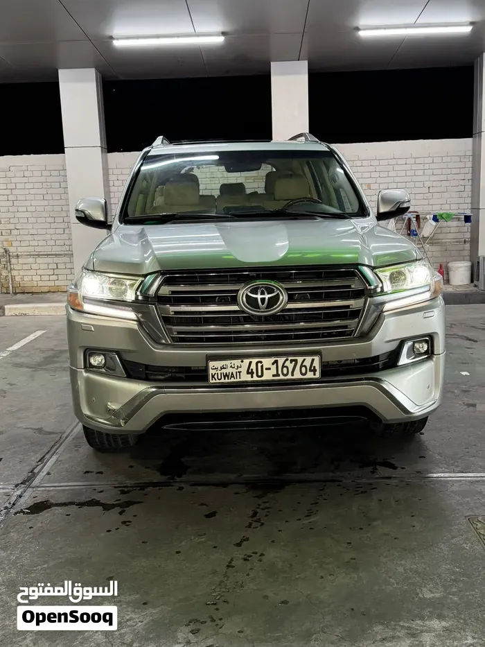 Toyota Land Cruiser 2016 photo 2