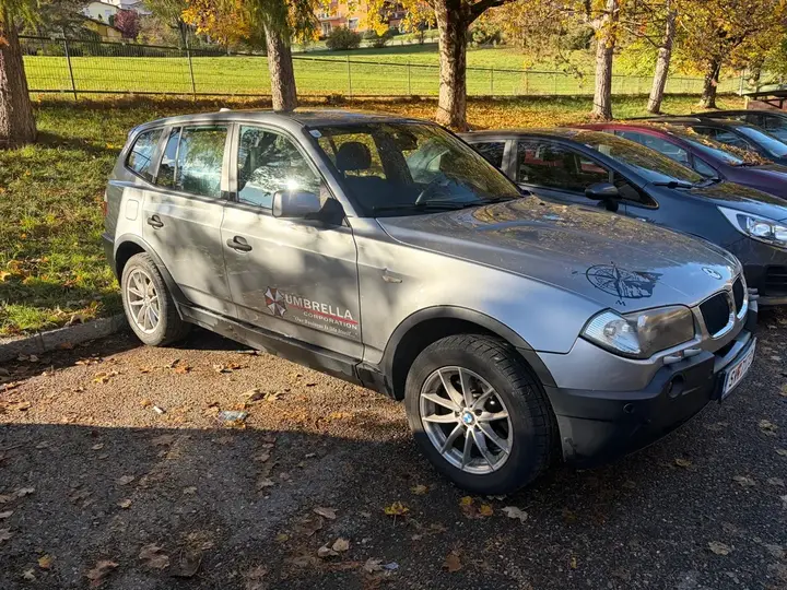 BMW X3 2004 photo 2
