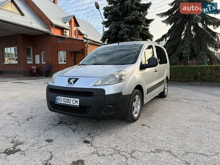 Peugeot Partner 2010 photo 3