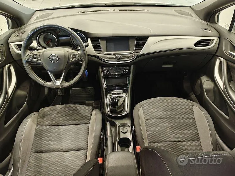Opel Astra 2020 photo 4