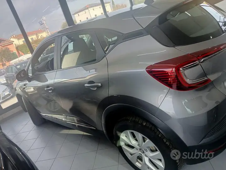 Renault Captur 2021 photo 3