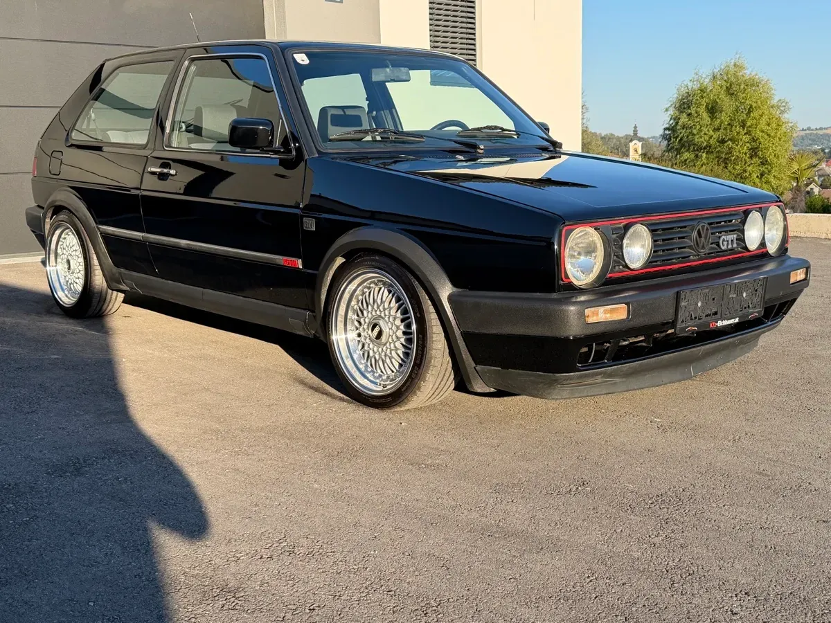 Volkswagen Golf 1990 photo 3