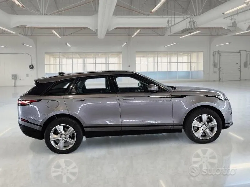 Land Rover Range Rover Velar 2022 photo 3